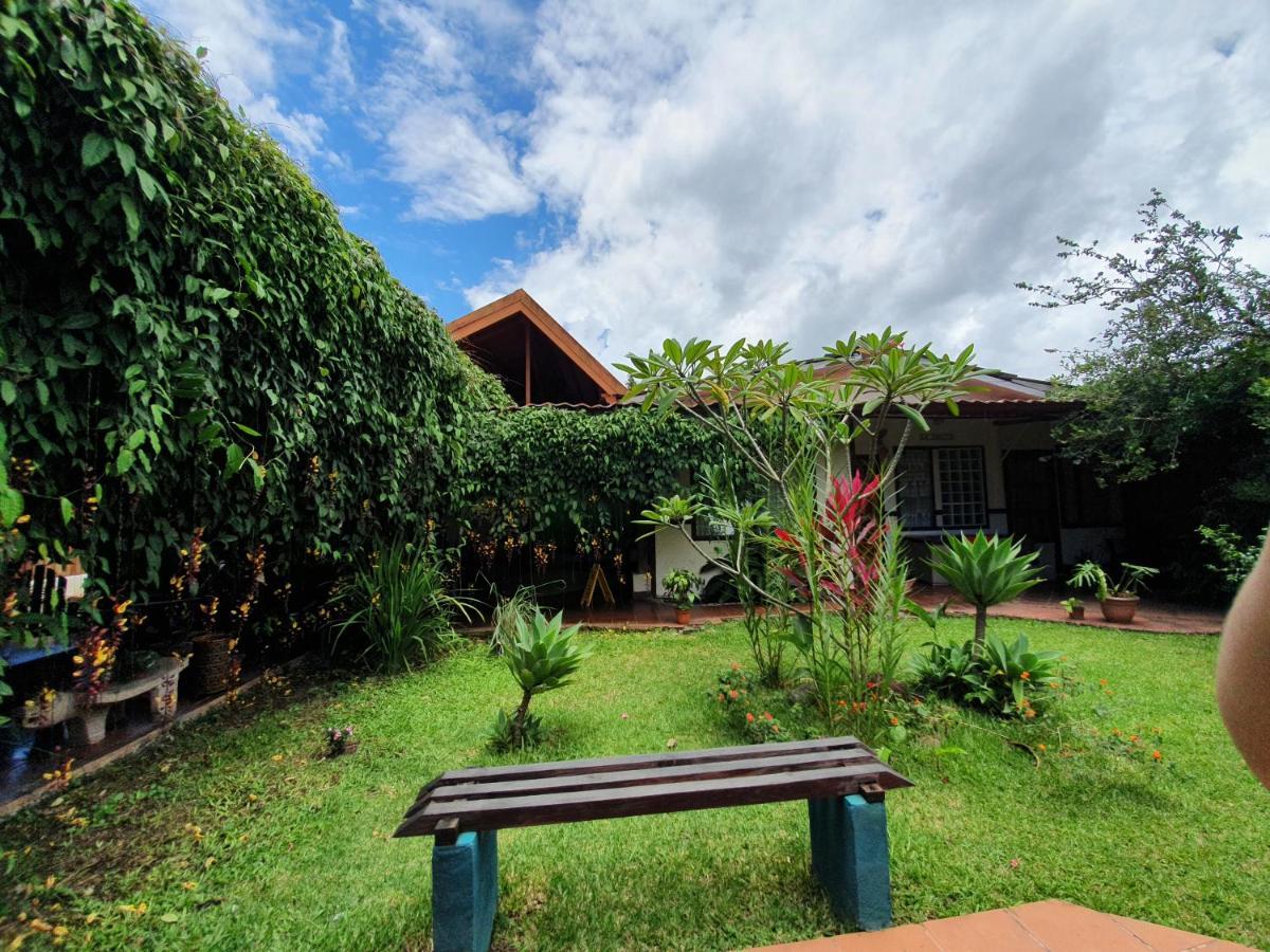 Turrialba Bed & Breakfast Экстерьер фото