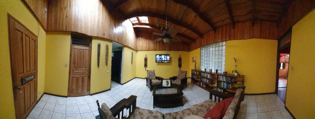 Turrialba Bed & Breakfast Экстерьер фото
